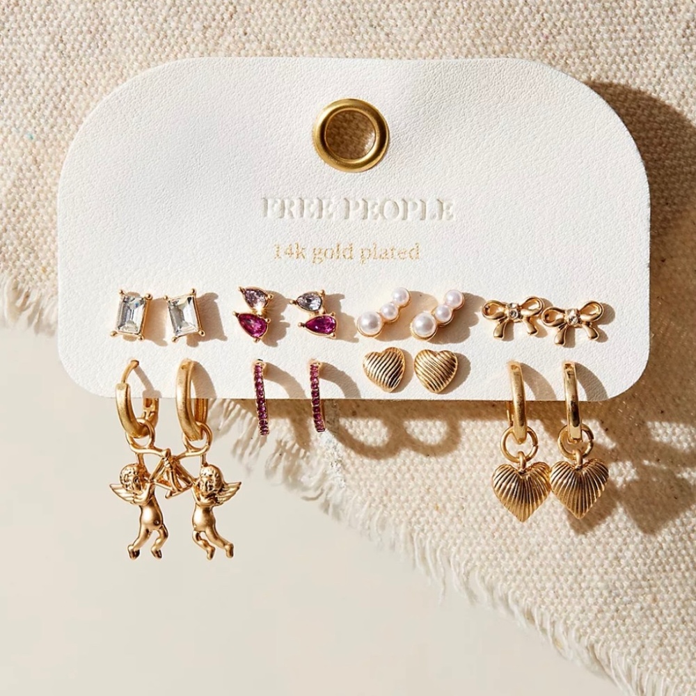 NWT Free People Double Heart Stud Earrings Pack